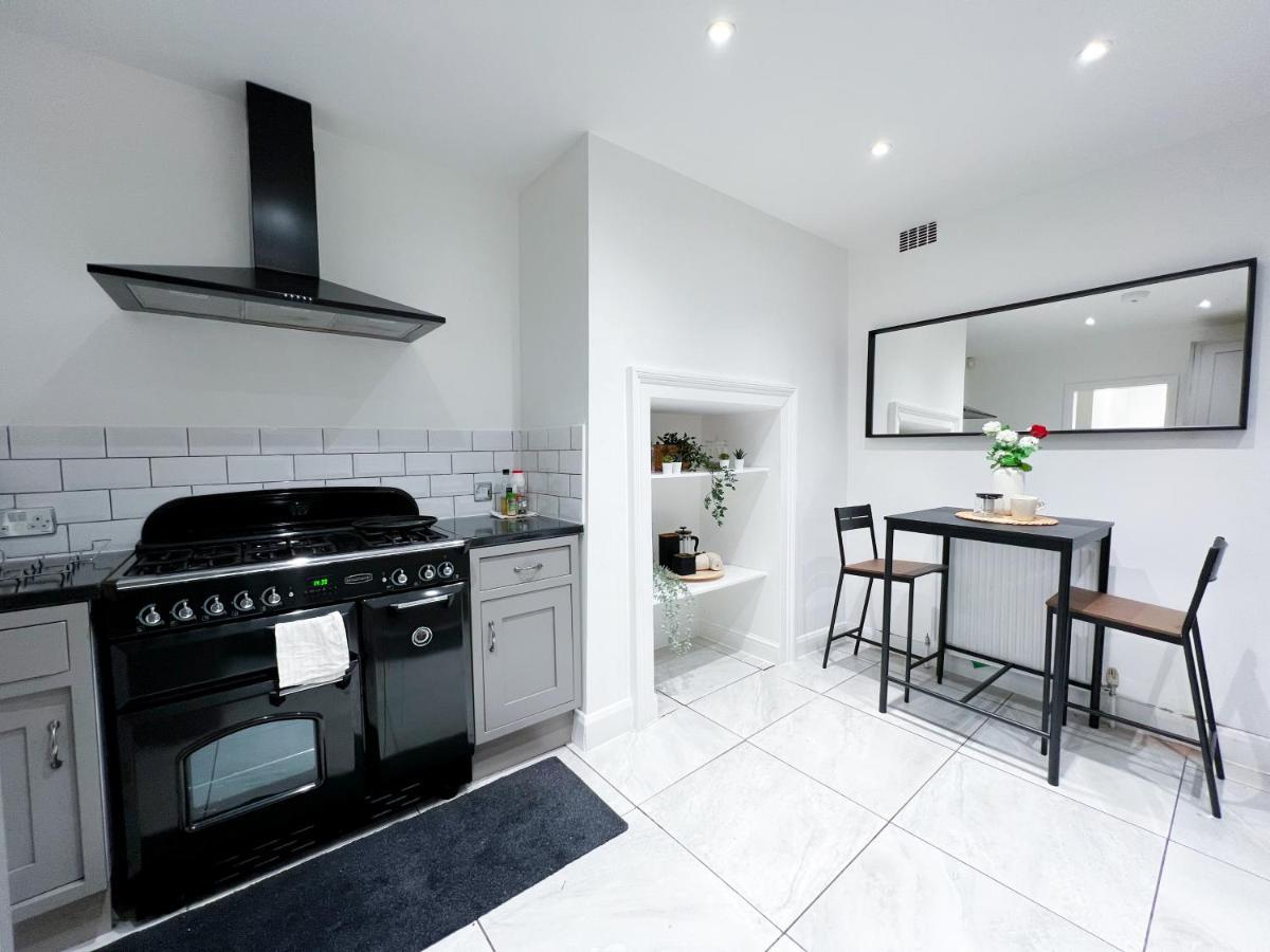 Stylish 3 Bed Flat With Garden Apartamento Londres Exterior foto