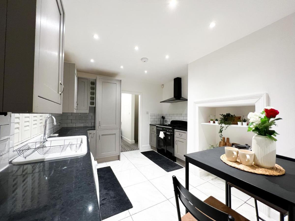 Stylish 3 Bed Flat With Garden Apartamento Londres Exterior foto